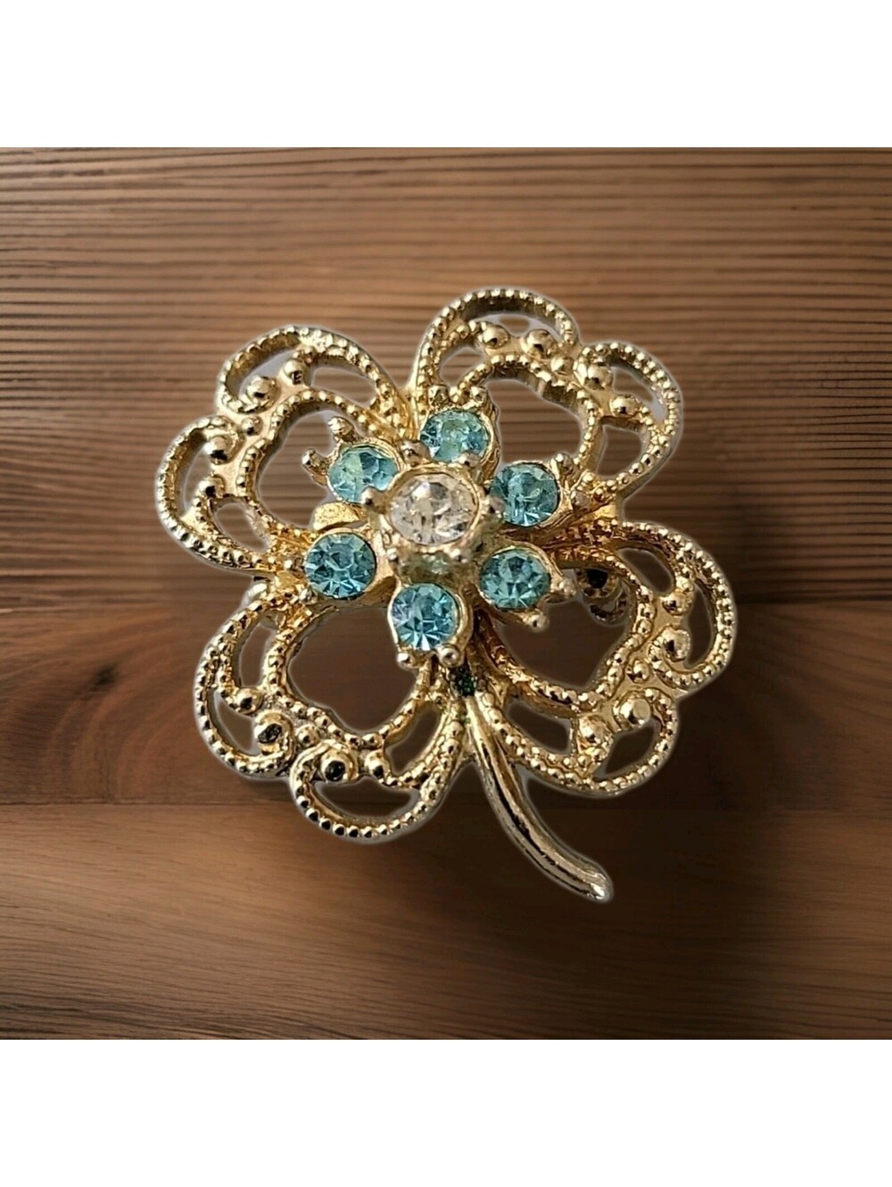 Vintage Coro Signed 4 Leaf Clover Gold tone Aqua Blue Rhinestones Brooch Pin L37